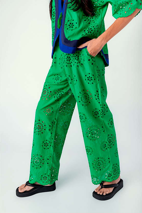 Calça paralelas
